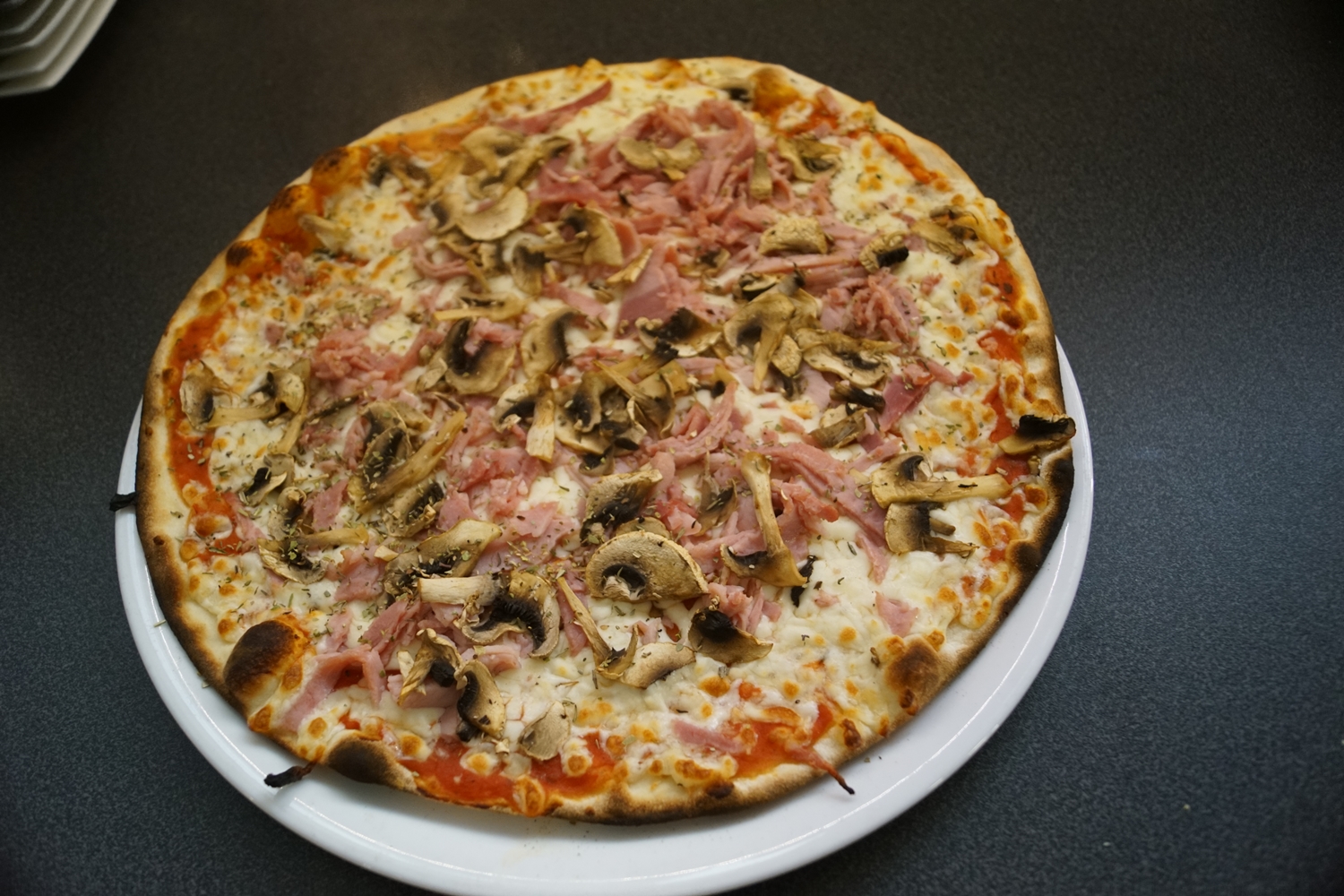Restaurant italien limoges la gondole Pizza Regina